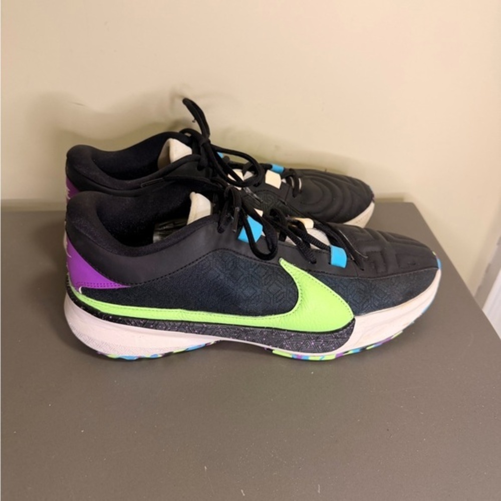 Mens Nike Giannis Zoom Freak 5 Basketball Shoes